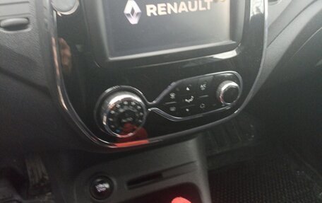 Renault Kaptur I рестайлинг, 2017 год, 1 500 000 рублей, 11 фотография