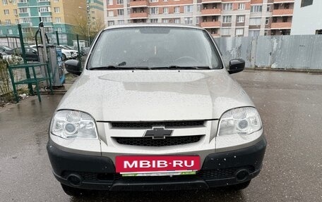 Chevrolet Niva I рестайлинг, 2012 год, 375 000 рублей, 2 фотография