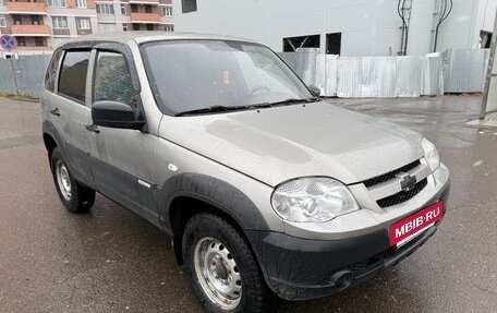Chevrolet Niva I рестайлинг, 2012 год, 375 000 рублей, 3 фотография
