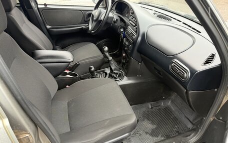 Chevrolet Niva I рестайлинг, 2012 год, 375 000 рублей, 12 фотография