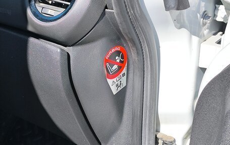 Opel Corsa D, 2012 год, 18 фотография