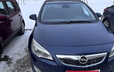 Opel Astra J, 2011 год, 700 000 рублей, 1 фотография