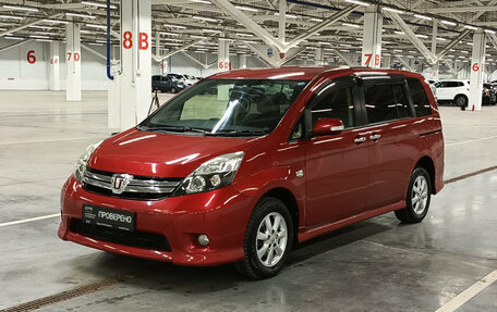 Toyota ISis I, 2013 год, 1 350 000 рублей, 1 фотография