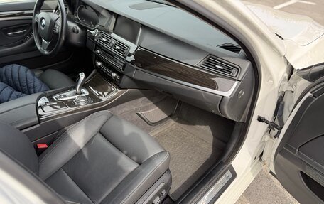 BMW 5 серия, 2015 год, 3 400 000 рублей, 23 фотография