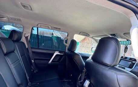 Toyota Land Cruiser Prado 150 рестайлинг 2, 2017 год, 4 900 000 рублей, 8 фотография