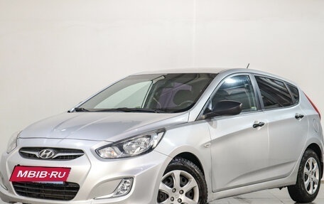 Hyundai Solaris II рестайлинг, 2013 год, 639 000 рублей, 4 фотография
