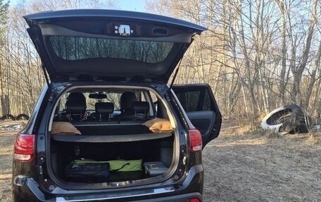 Mitsubishi Outlander III рестайлинг 3, 2016 год, 1 550 000 рублей, 5 фотография