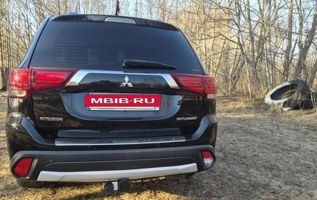 Mitsubishi Outlander III рестайлинг 3, 2016 год, 1 550 000 рублей, 4 фотография