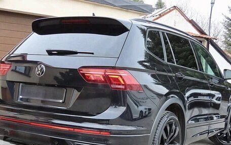 Volkswagen Tiguan II, 2023 год, 3 900 000 рублей, 6 фотография