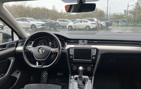 Volkswagen Passat B8 рестайлинг, 2017 год, 2 300 000 рублей, 8 фотография