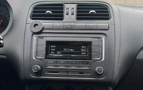 Volkswagen Polo VI (EU Market), 2016 год, 750 000 рублей, 18 фотография