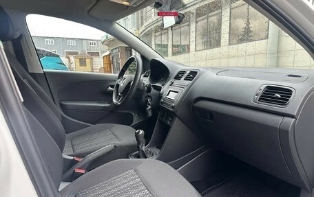 Volkswagen Polo VI (EU Market), 2016 год, 750 000 рублей, 16 фотография