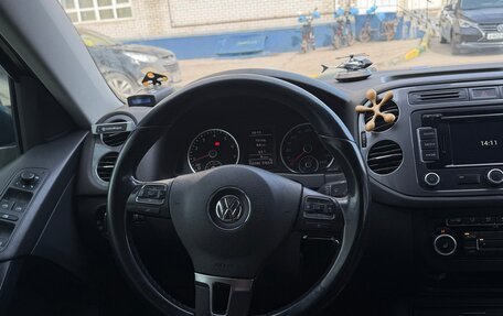 Volkswagen Tiguan I, 2013 год, 1 240 000 рублей, 2 фотография