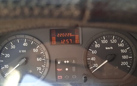 Renault Logan I, 2010 год, 380 000 рублей, 12 фотография