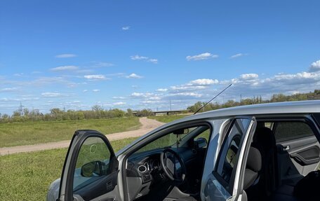 Ford Focus II рестайлинг, 2011 год, 700 000 рублей, 18 фотография