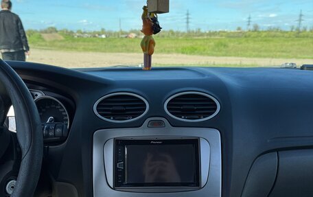 Ford Focus II рестайлинг, 2011 год, 700 000 рублей, 32 фотография