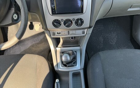 Ford Focus II рестайлинг, 2011 год, 700 000 рублей, 34 фотография