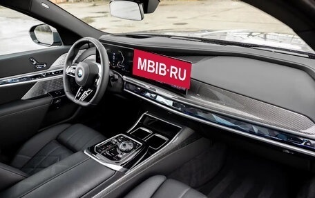 BMW 7 серия, 2025 год, 14 540 000 рублей, 10 фотография