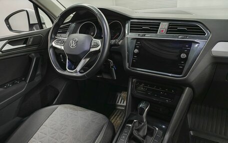 Volkswagen Tiguan II, 2021 год, 2 563 000 рублей, 10 фотография