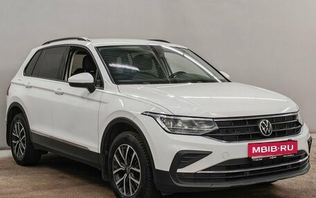 Volkswagen Tiguan II, 2021 год, 2 563 000 рублей, 3 фотография