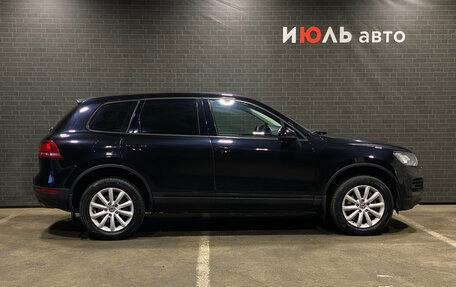 Volkswagen Touareg III, 2011 год, 1 950 000 рублей, 4 фотография