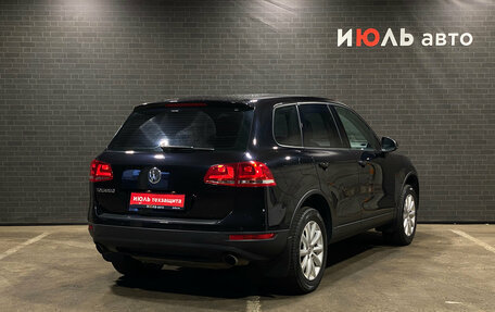 Volkswagen Touareg III, 2011 год, 1 950 000 рублей, 5 фотография