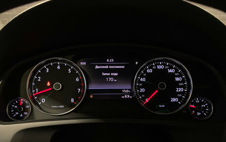 Volkswagen Touareg III, 2011 год, 1 950 000 рублей, 21 фотография