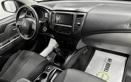 Mitsubishi L200 IV рестайлинг, 2015 год, 2 125 000 рублей, 14 фотография