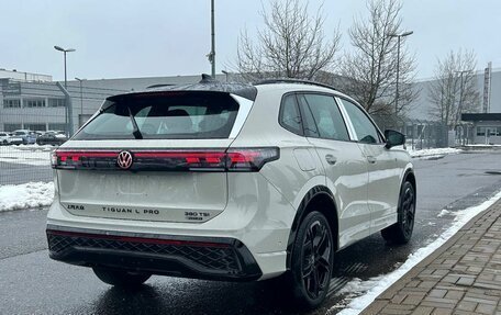 Volkswagen Tiguan, 2026 год, 5 200 000 рублей, 9 фотография