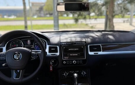 Volkswagen Touareg III, 2015 год, 2 650 000 рублей, 13 фотография