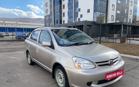 Toyota Platz, 2003 год, 430 000 рублей, 2 фотография