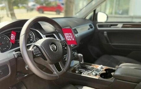 Volkswagen Touareg III, 2015 год, 2 650 000 рублей, 12 фотография