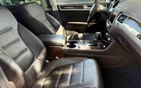 Volkswagen Touareg III, 2015 год, 2 650 000 рублей, 17 фотография