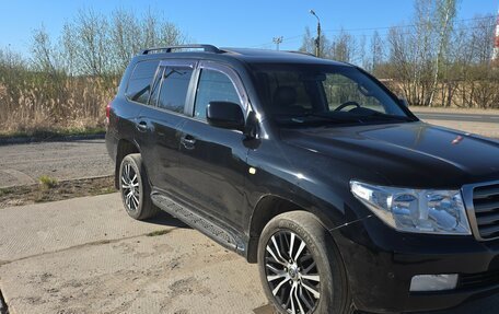 Toyota Land Cruiser 200, 2010 год, 2 600 000 рублей, 3 фотография