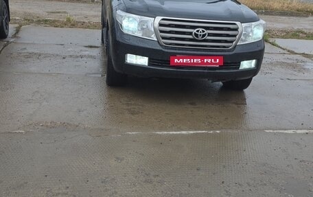 Toyota Land Cruiser 200, 2010 год, 2 600 000 рублей, 7 фотография