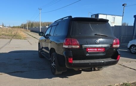 Toyota Land Cruiser 200, 2010 год, 2 600 000 рублей, 5 фотография