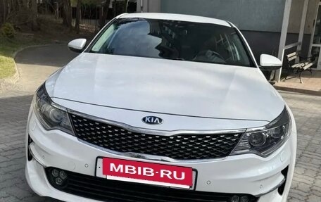 KIA Optima IV, 2018 год, 2 300 000 рублей, 8 фотография