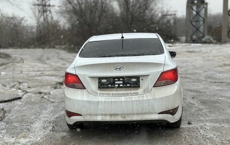 Hyundai Solaris II рестайлинг, 2015 год, 989 000 рублей, 5 фотография