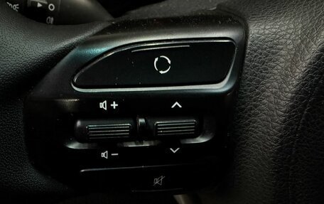 KIA Rio IV, 2018 год, 1 349 777 рублей, 8 фотография