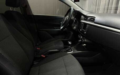 KIA Rio IV, 2018 год, 1 349 777 рублей, 20 фотография