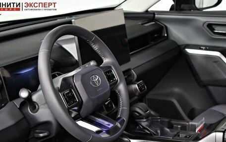 Toyota RAV4, 2026 год, 4 890 000 рублей, 17 фотография