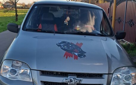 Chevrolet Niva I рестайлинг, 2011 год, 400 000 рублей, 1 фотография