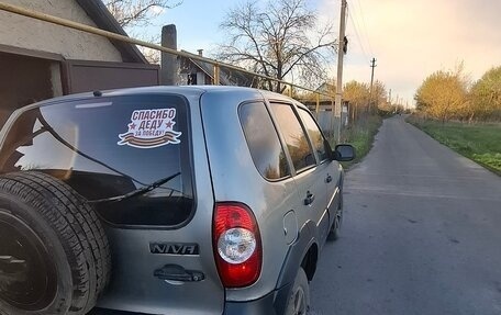 Chevrolet Niva I рестайлинг, 2011 год, 400 000 рублей, 4 фотография