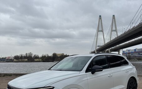 Volkswagen Touareg III, 2018 год, 4 990 000 рублей, 6 фотография