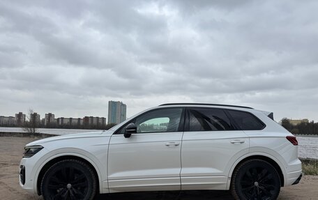 Volkswagen Touareg III, 2018 год, 4 990 000 рублей, 7 фотография
