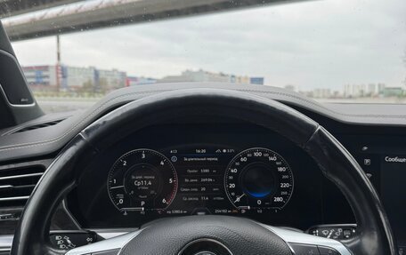 Volkswagen Touareg III, 2018 год, 4 990 000 рублей, 17 фотография