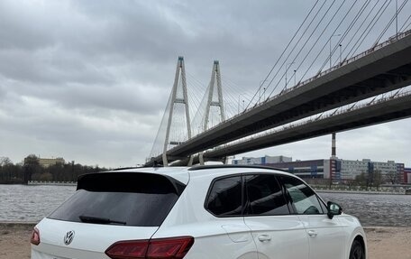 Volkswagen Touareg III, 2018 год, 4 990 000 рублей, 9 фотография