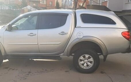 Mitsubishi L200 IV рестайлинг, 2011 год, 1 400 000 рублей, 3 фотография