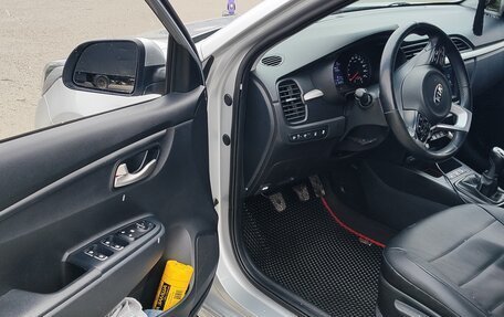 KIA Rio IV, 2018 год, 1 650 000 рублей, 10 фотография