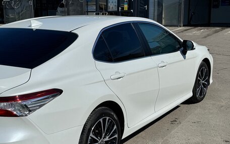 Toyota Camry, 2021 год, 3 945 000 рублей, 5 фотография